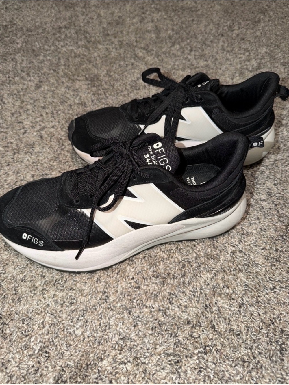 Figs Women's Black and White Athletic Sneakers 3447